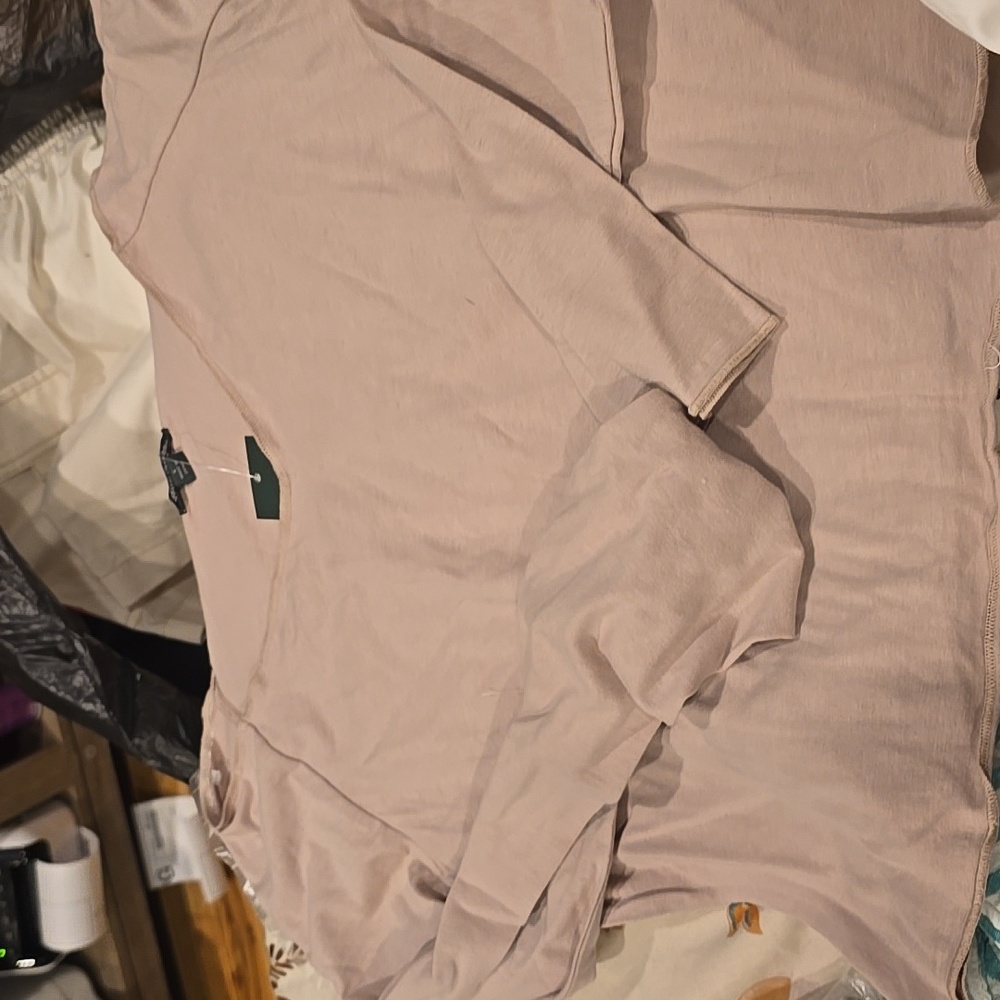 ❤️10/$10 New Crop Top Beige